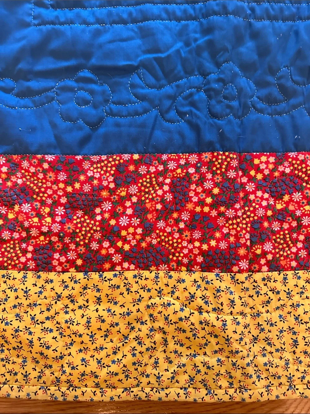 1960s handmade calico dog baby, toddler quilt primary colors, dog bone stitching